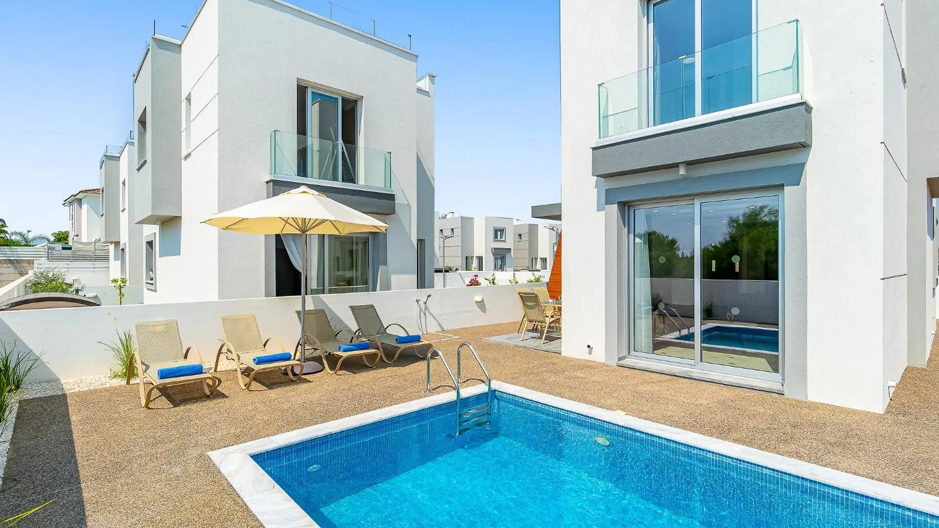 Villa Seabreeze Chloe By Ezoria Villas 普罗塔拉斯 0*,