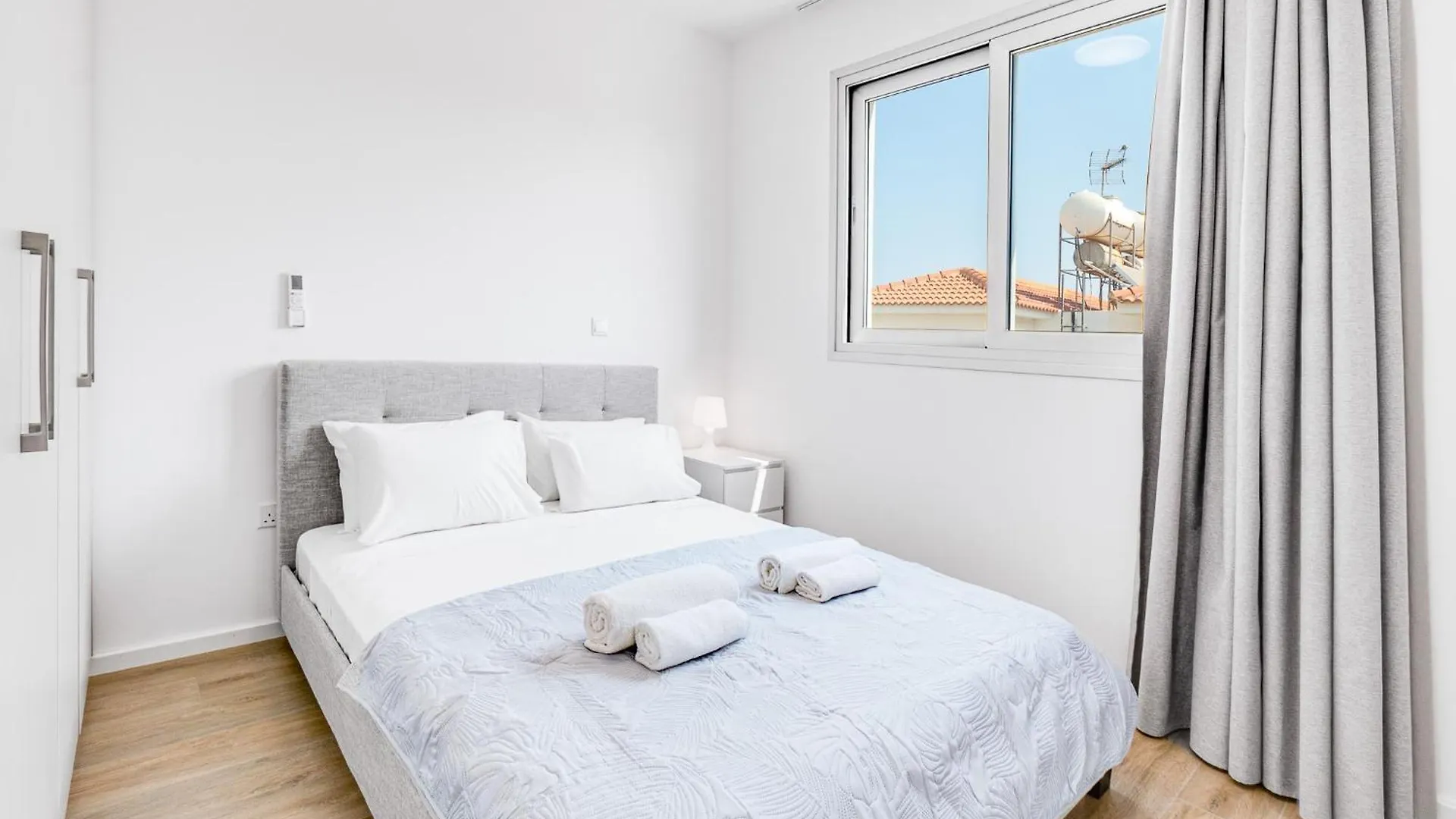Villa Seabreeze Chloe By Ezoria Villas Protaras